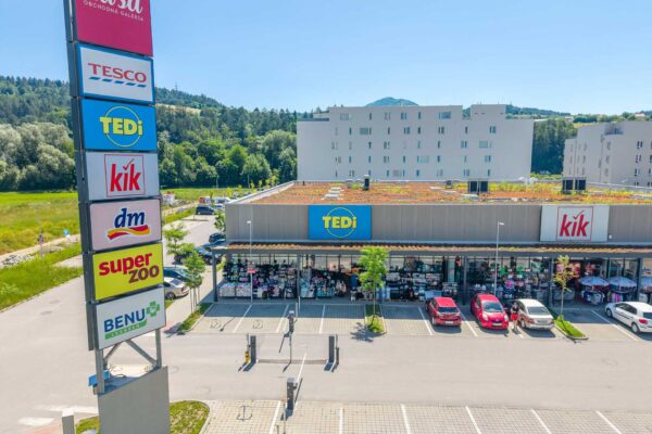 Obchodná galéria Naša - Kysucké Nové Mesto